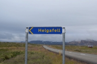 DSC_0001_strada-penisola snaefellsnes-collina helgafell-cartello