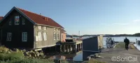 B&B