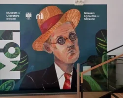 L’ingresso del MoLI – Museum of Literature Ireland L’ingresso del MoLI – Museum of Literature Ireland